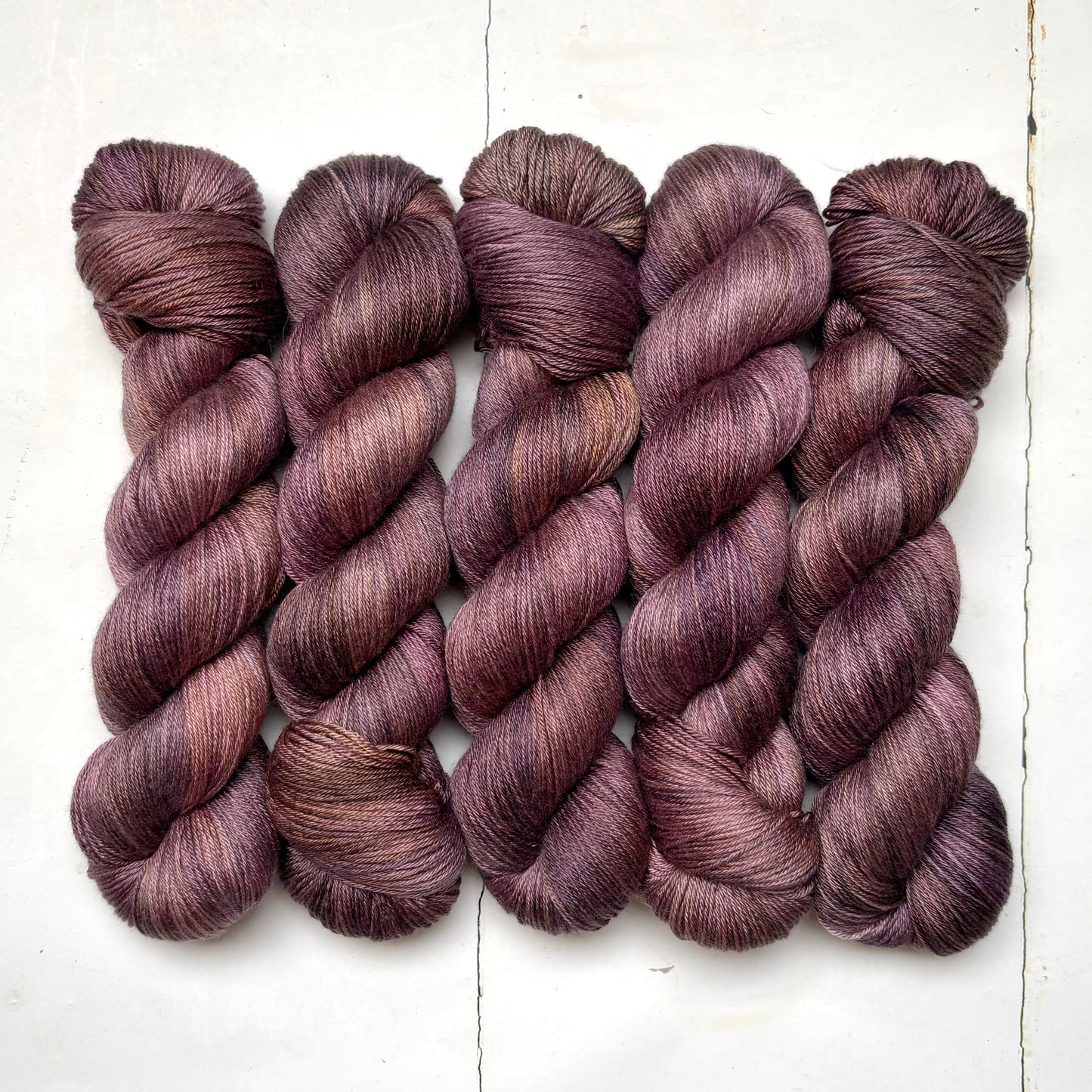 currently reading : The Woman in Black by Susan Hill