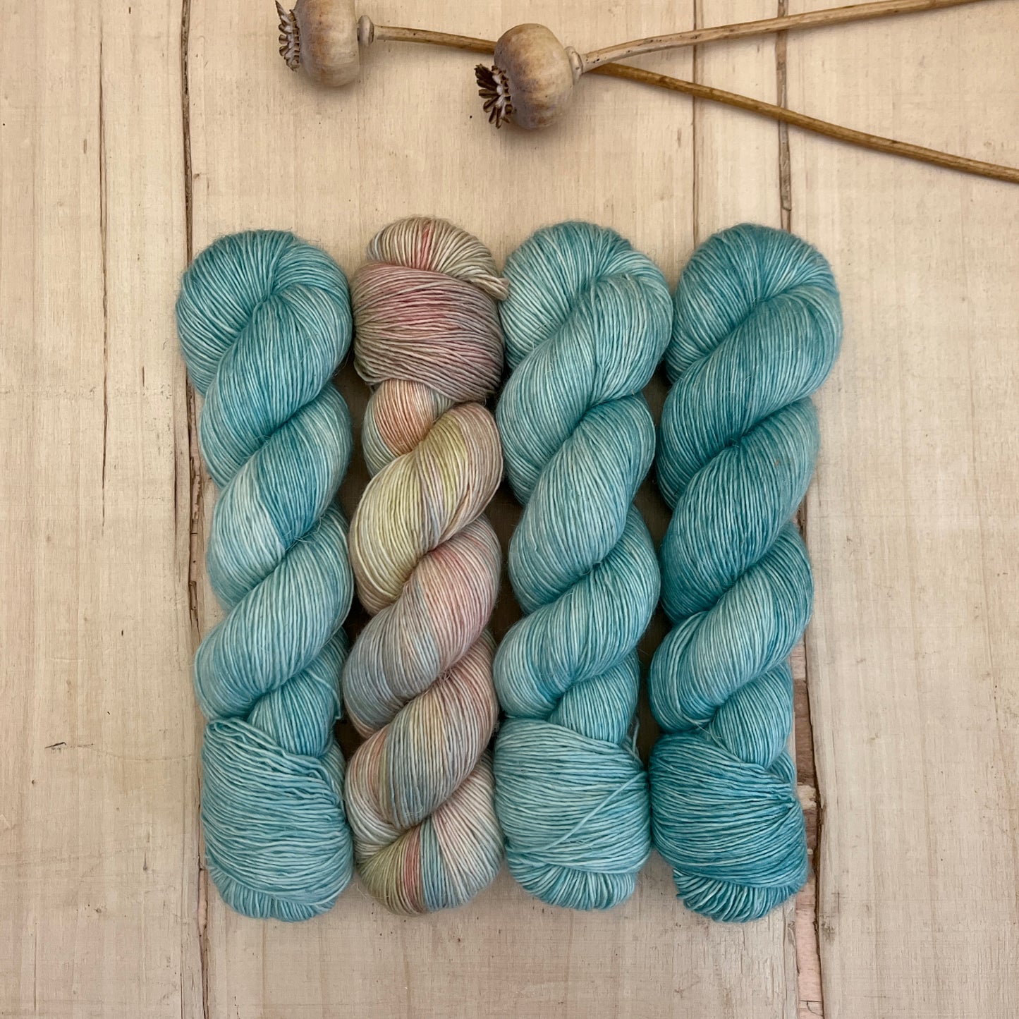 Isang Knits - Krisanteema Shawl - cade | singles - yarn pack #1