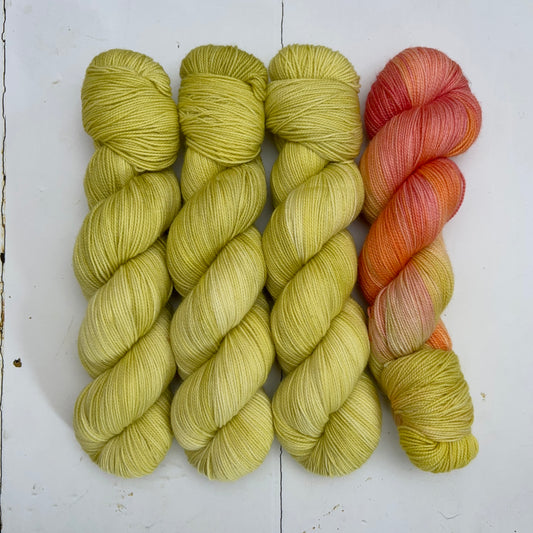 yamagara knits – luminos tee – hither | sock – yarn pack #1