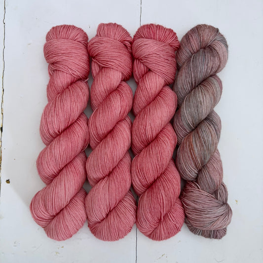 yamagara knits – luminos tee – hoo | sock – yarn pack #3