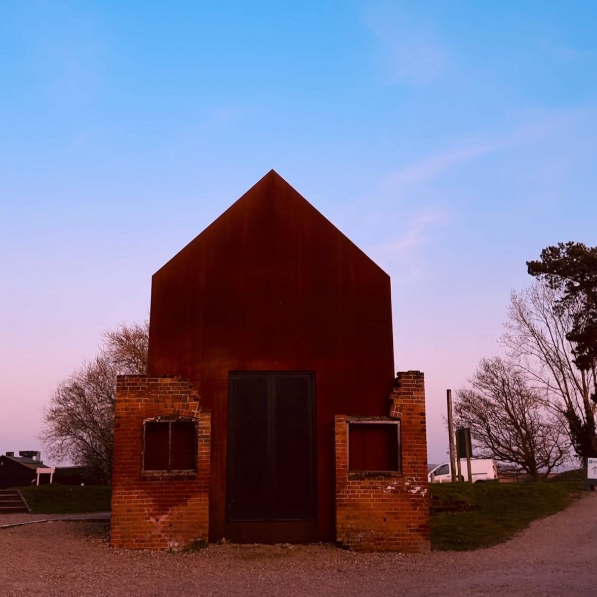 skeinLight – march – dovecote glow // haze