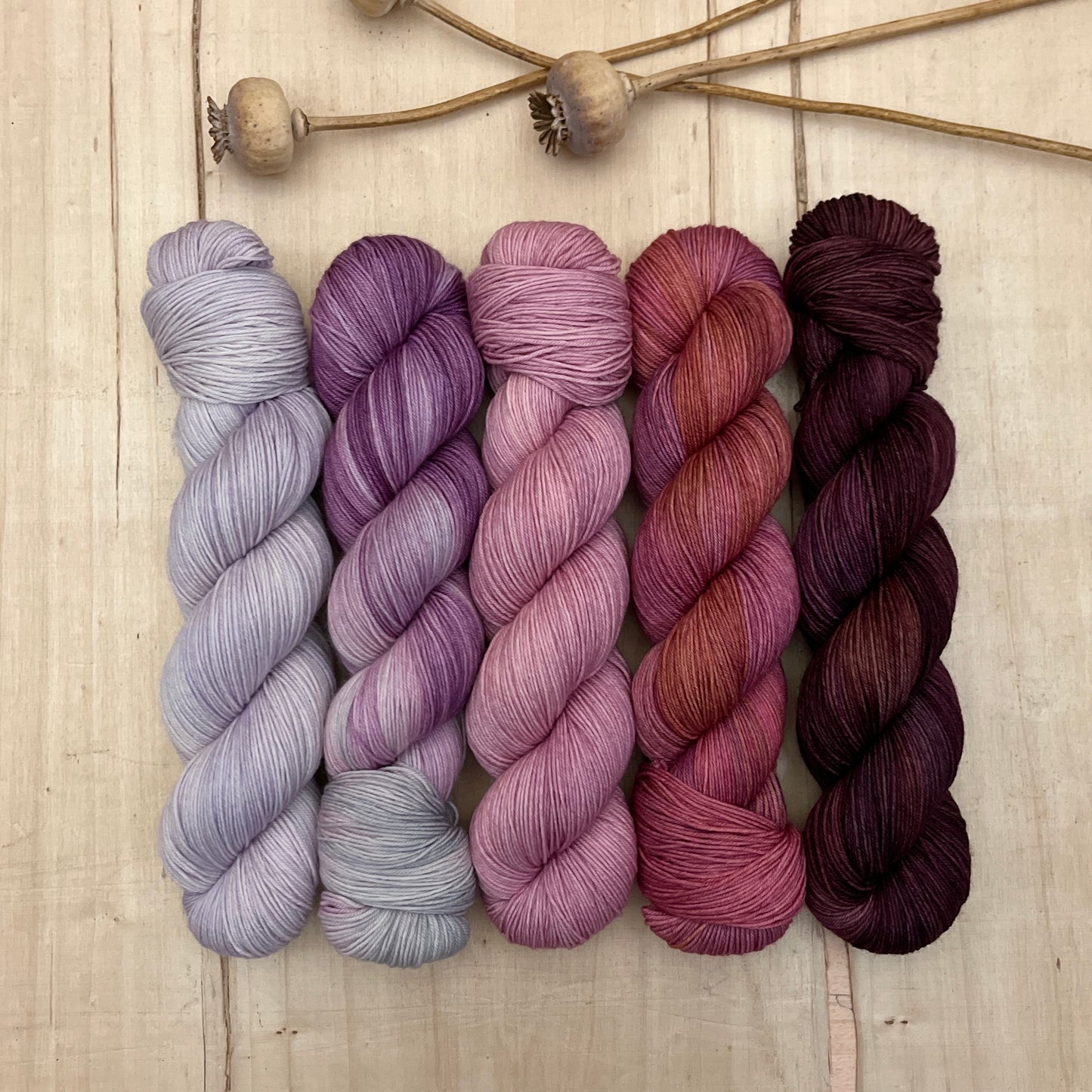 westknits hiberknitalong 2023 – glittering snowscape – pightle | fingering/4ply – yarn pack #1