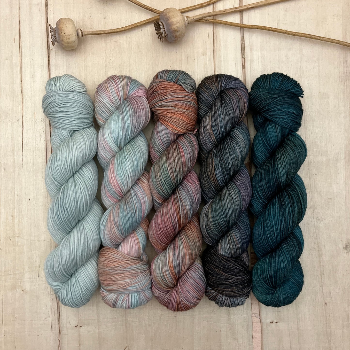 westknits hiberknitalong 2023 – glittering snowscape – pightle | fingering/4ply – yarn pack #4
