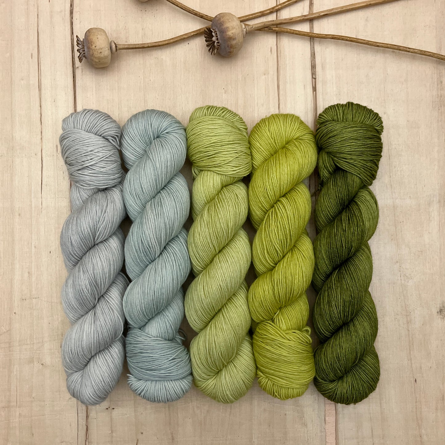 westknits hiberknitalong 2023 – glittering snowscape – pightle | fingering/4ply – yarn pack #7