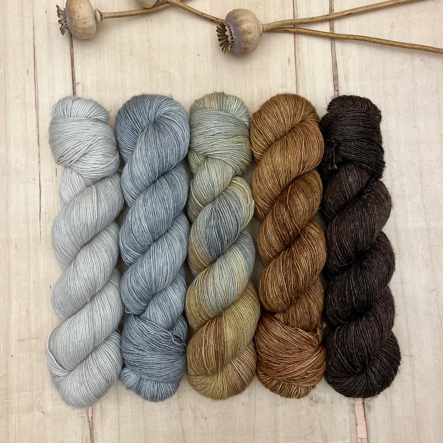 westknits hiberknitalong 2023 – glittering snowscape – cade | singles – yarn pack #5