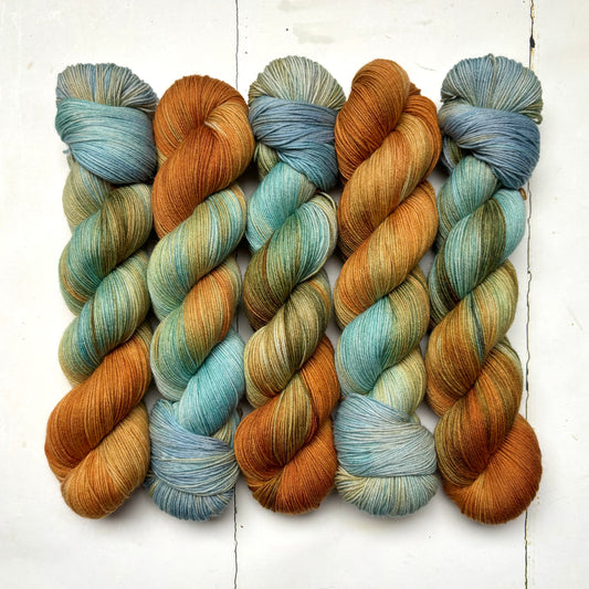 skeinLight – october – oak light