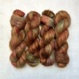 by candlelight – aker | lace (50g)