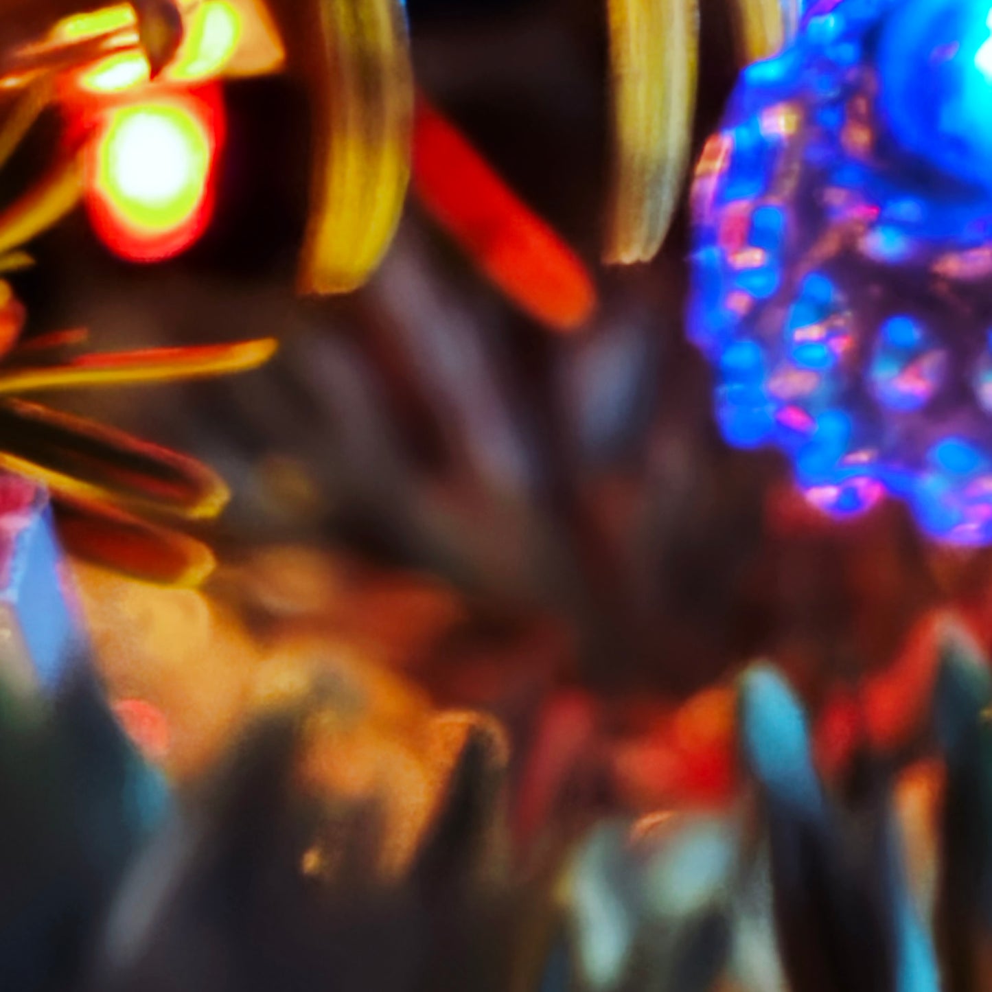 skeinLight – december – tree light