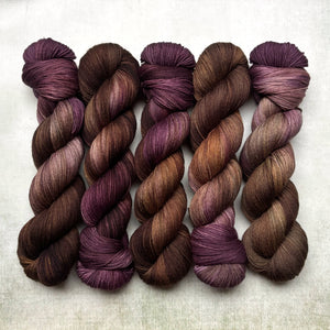 bronze – pightle | fingering/4ply (100g)