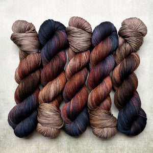 night – pightle | fingering/4ply (100g)