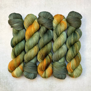 glow – pightle | fingering/4ply (100g)