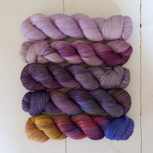 extra lite bright – five skein fade – pightle | fingering/4ply – violets