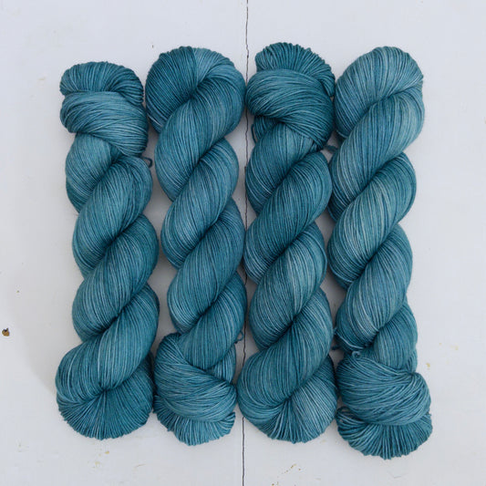 DYED TO ORDER - pightle | fingering/4ply