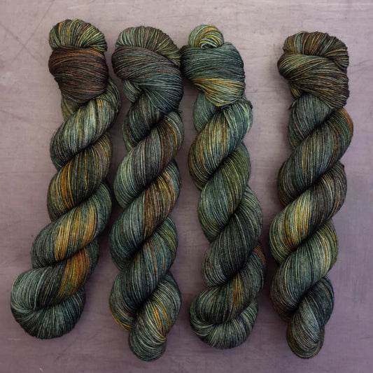 DYED TO ORDER - pightle | fingering/4ply