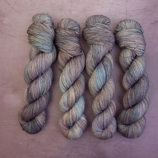 DYED TO ORDER - pightle | fingering/4ply